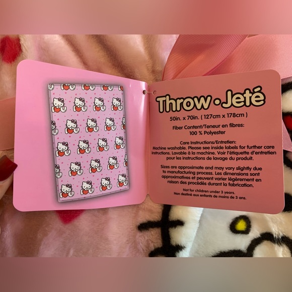 Valentines Day Hello Kitty Viral Throw Blanket - Picture 4 of 4